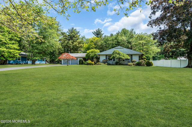 4 Knox Lane, Manalapan, NJ 07726