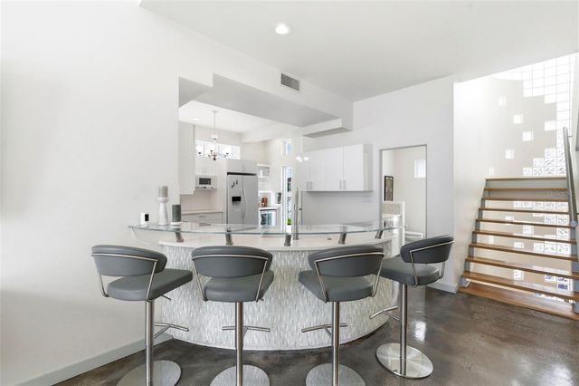 8680 W GULF BOULEVARD, Treasure Island, FL 33706