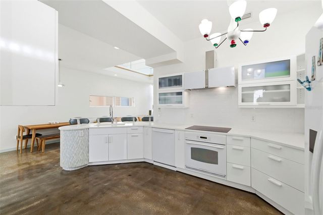 8680 W GULF BOULEVARD, Treasure Island, FL 33706