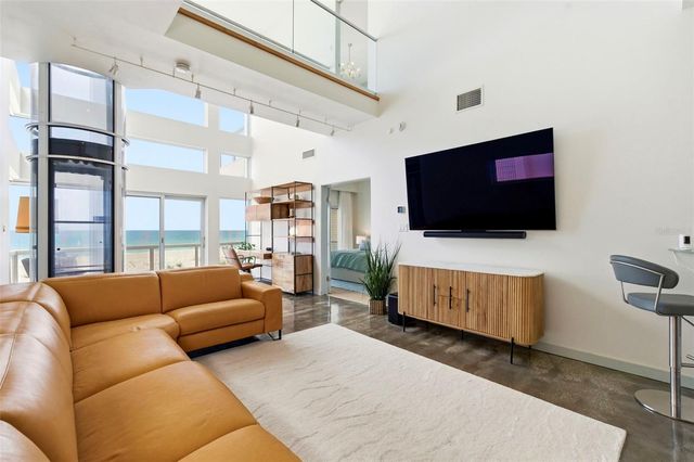 8680 W GULF BOULEVARD, Treasure Island, FL 33706