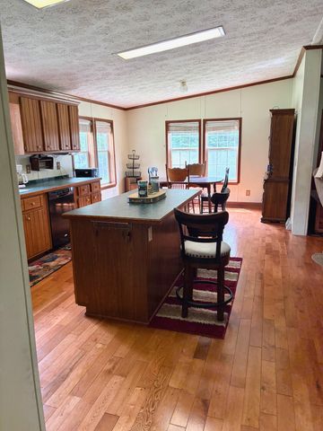 915 Isolane RD, Callaway, VA 24067