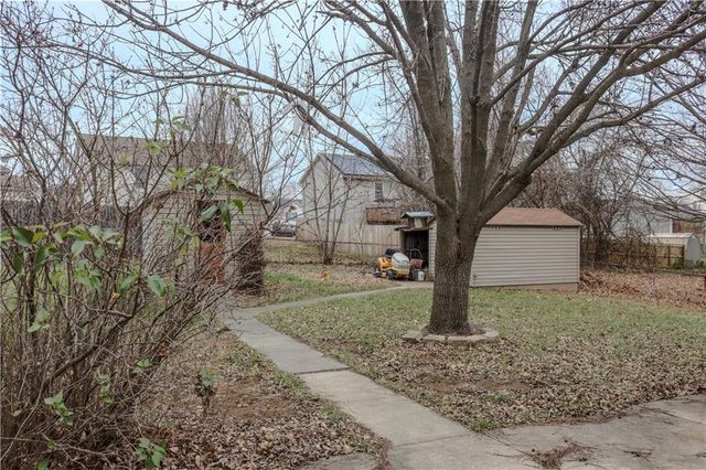 19204 E 15th Street N, Independence, MO 64056