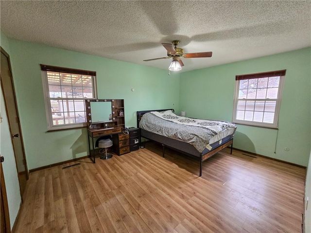 19204 E 15th Street N, Independence, MO 64056