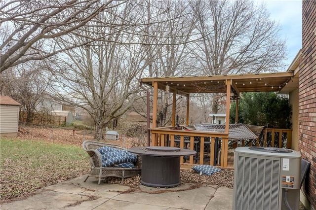 19204 E 15th Street N, Independence, MO 64056