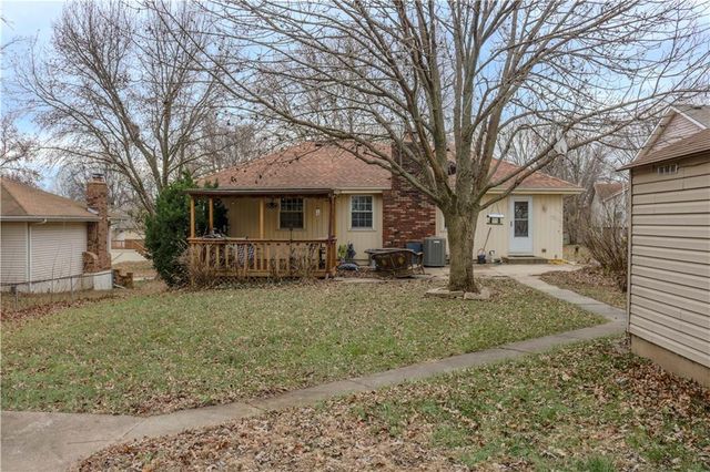 19204 E 15th Street N, Independence, MO 64056