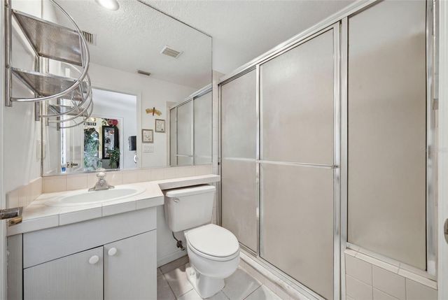 16501 BLENHEIM DRIVE, Lutz, FL 33549