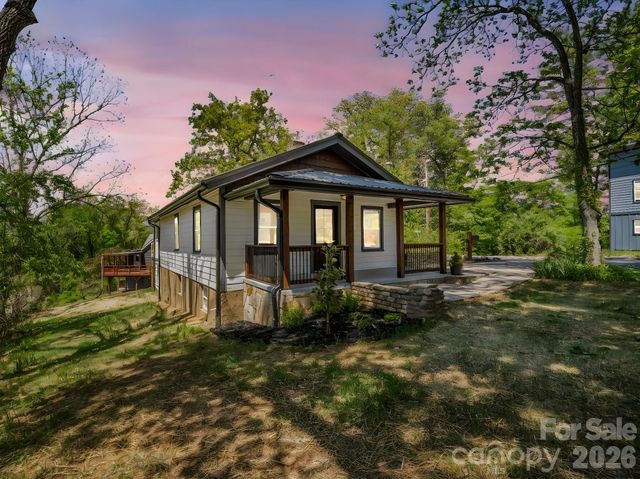 18 Worley Place, Asheville, NC 28806
