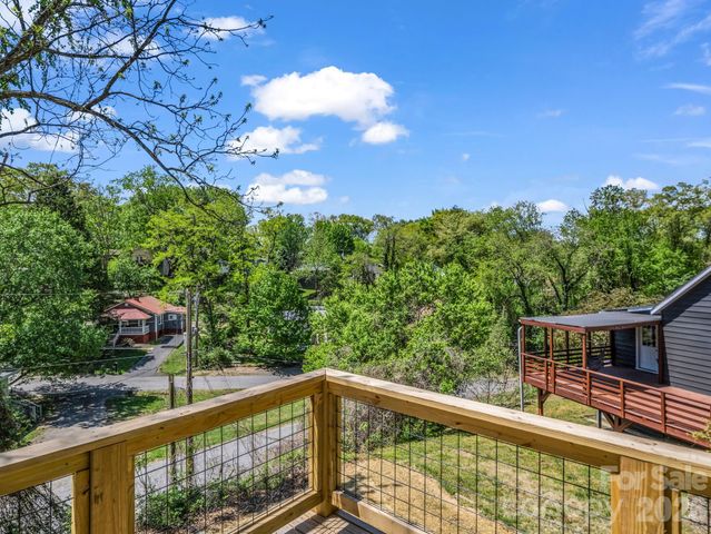 18 Worley Place, Asheville, NC 28806