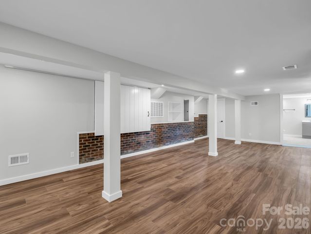 18 Worley Place, Asheville, NC 28806