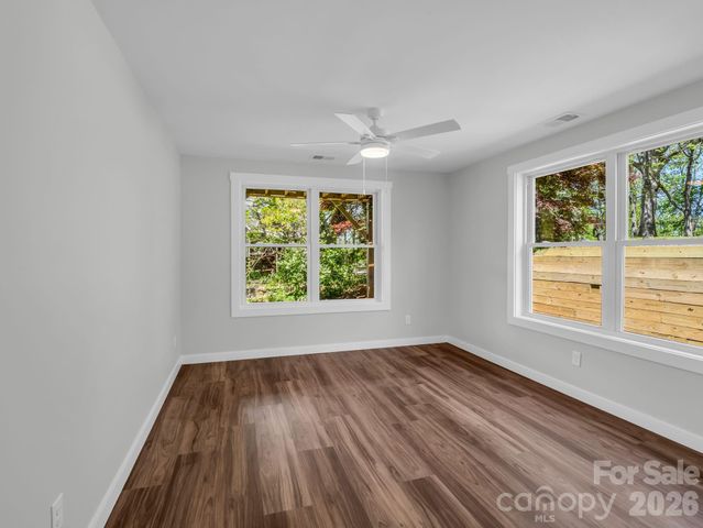18 Worley Place, Asheville, NC 28806