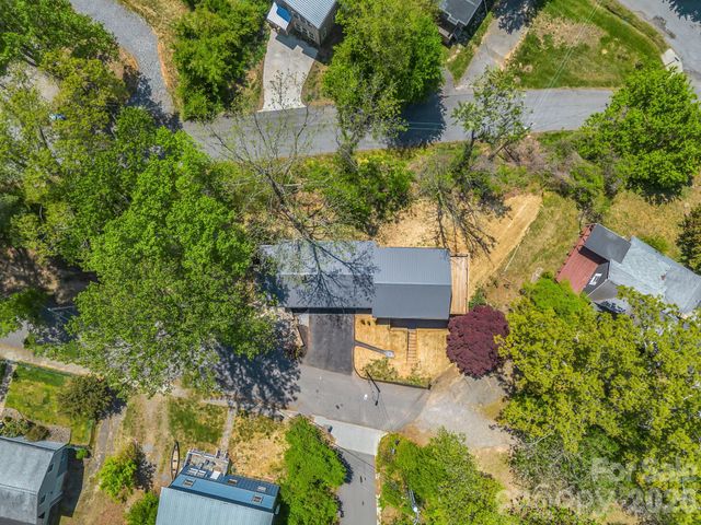 18 Worley Place, Asheville, NC 28806