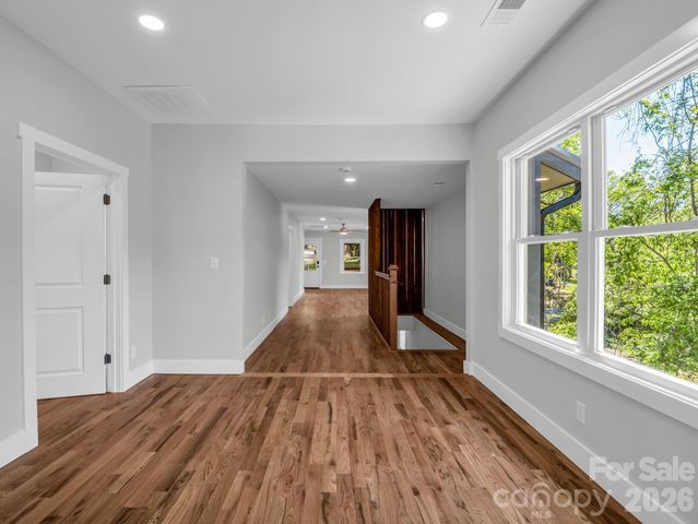 18 Worley Place, Asheville, NC 28806