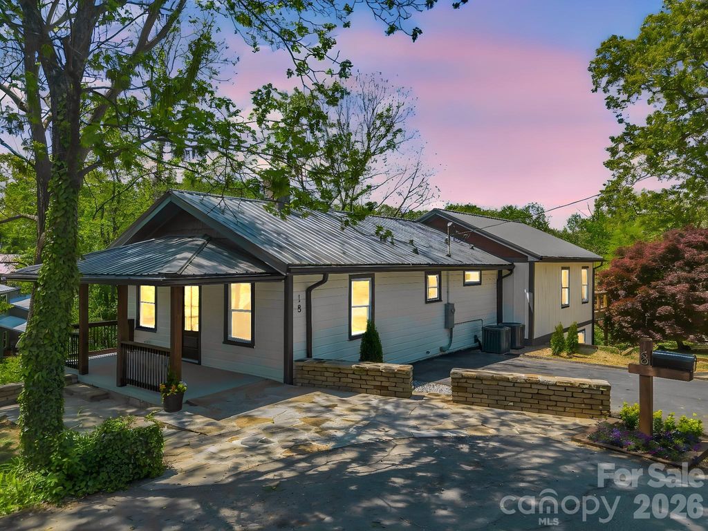 18 Worley Place, Asheville, NC 28806
