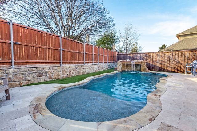 2215 Houston Drive, Melissa, TX 75454