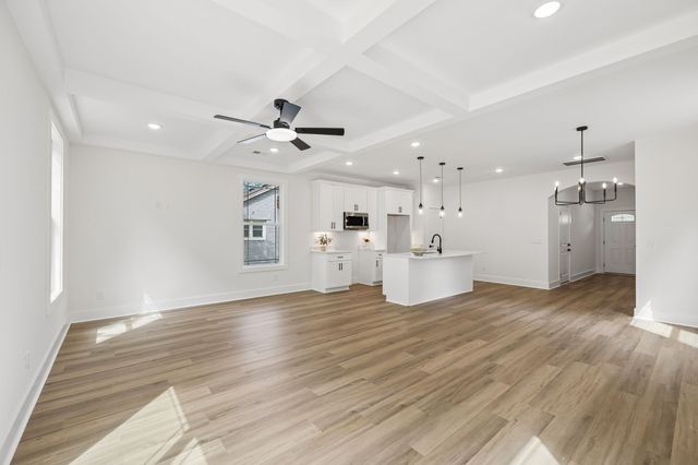 419 N Mabel St, Springfield, TN 37172