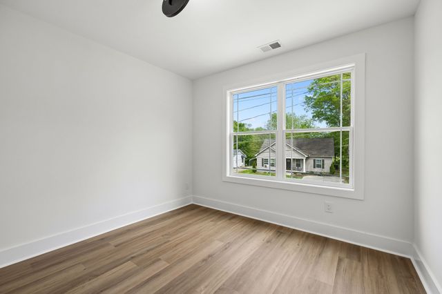 419 N Mabel St, Springfield, TN 37172