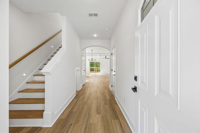 419 N Mabel St, Springfield, TN 37172