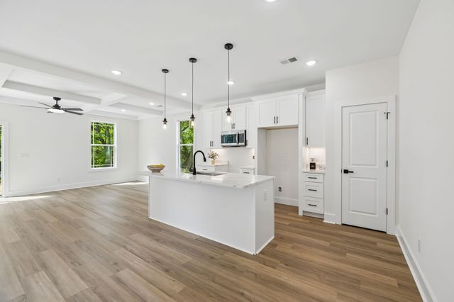 419 N Mabel St, Springfield, TN 37172