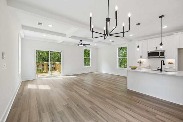 419 N Mabel St, Springfield, TN 37172