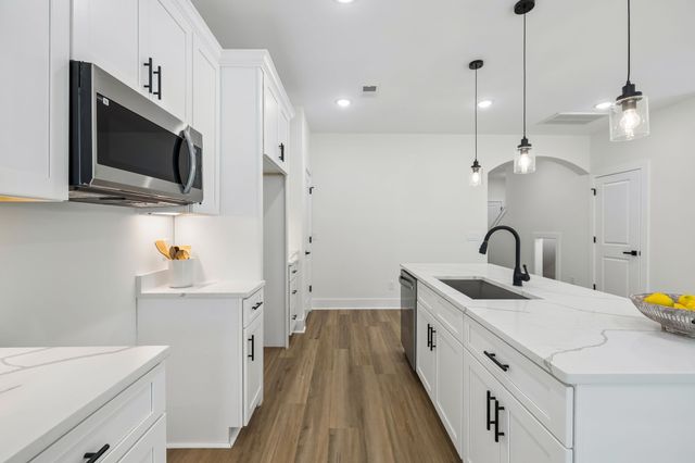 419 N Mabel St, Springfield, TN 37172