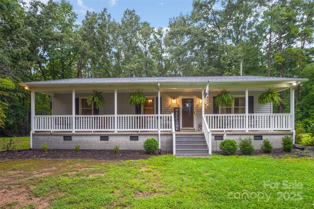 38899 Dalton Lane, Albemarle, NC 28001
