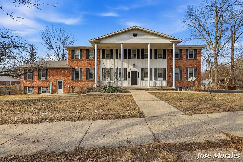 1833 Prairie Parkway, Wyoming, MI 49519