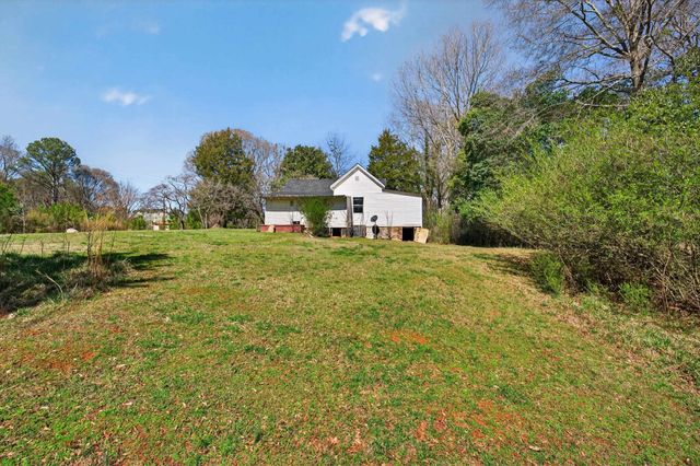 131 Holy Street, Spartanburg, SC 29307