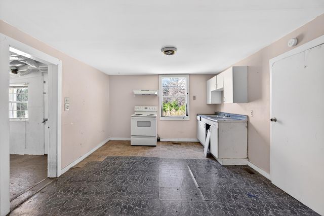 131 Holy Street, Spartanburg, SC 29307