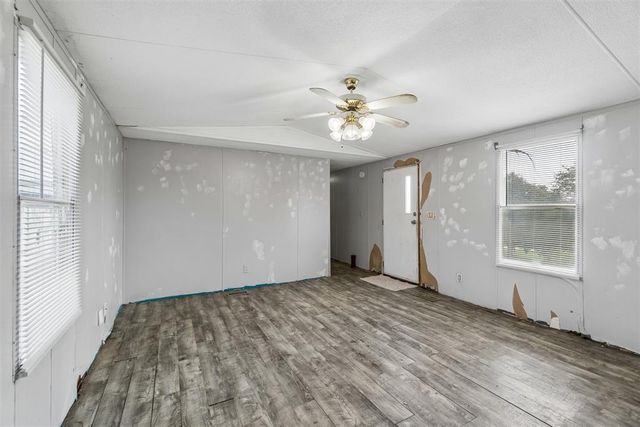 17201 Rolling Meadows, Newalla, OK 74857