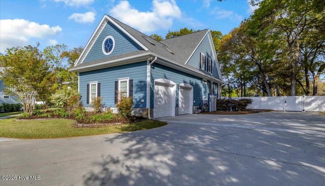 6179 Compass Court, Southport, NC 28461