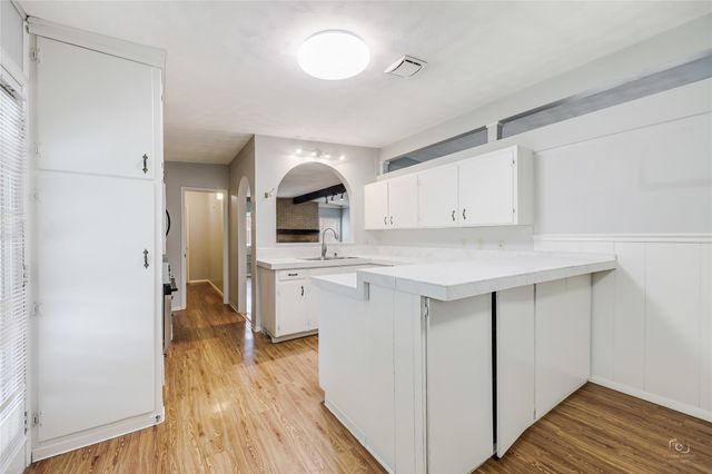 8033 Pinewood Drive, Benbrook, TX 76116