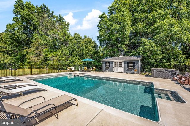 20029 JERICHO WOODS LN, Ruther Glen, VA 22546