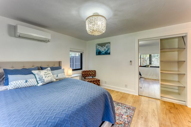 2009 SE 24 Avenue, Fort Lauderdale, FL 33316