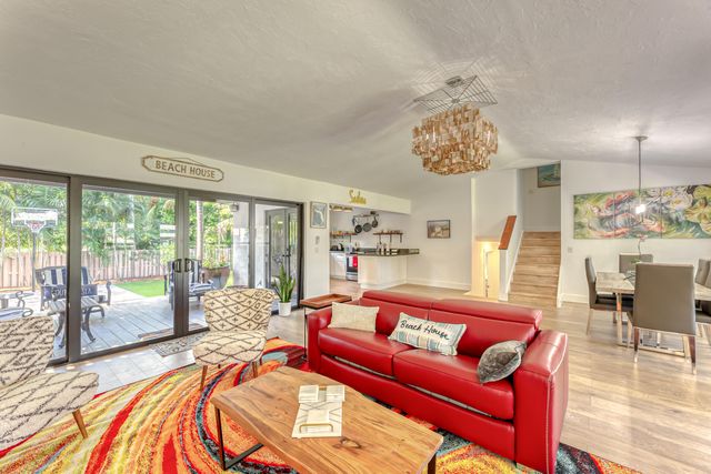 2009 SE 24 Avenue, Fort Lauderdale, FL 33316