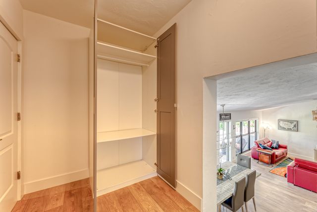 2009 SE 24 Avenue, Fort Lauderdale, FL 33316