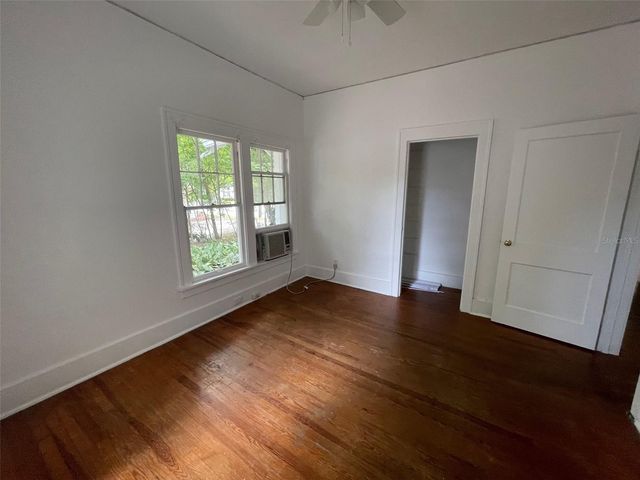 2635 W UNIVERSITY AVENUE, Gainesville, FL 32607