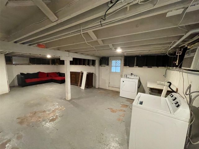 2635 W UNIVERSITY AVENUE, Gainesville, FL 32607