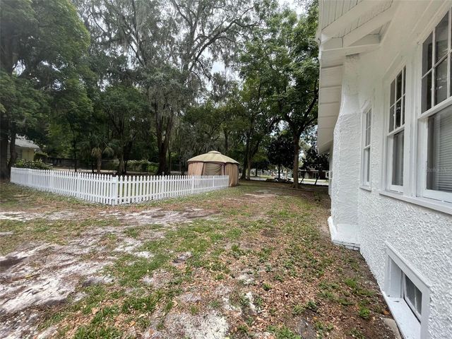 2635 W UNIVERSITY AVENUE, Gainesville, FL 32607
