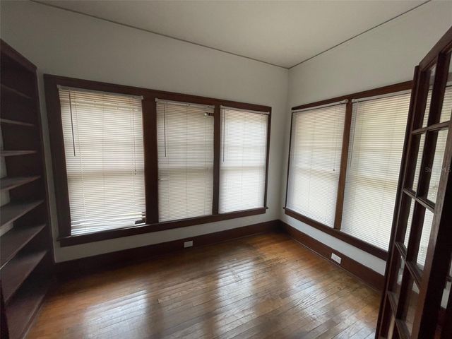 2635 W UNIVERSITY AVENUE, Gainesville, FL 32607