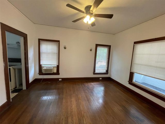 2635 W UNIVERSITY AVENUE, Gainesville, FL 32607