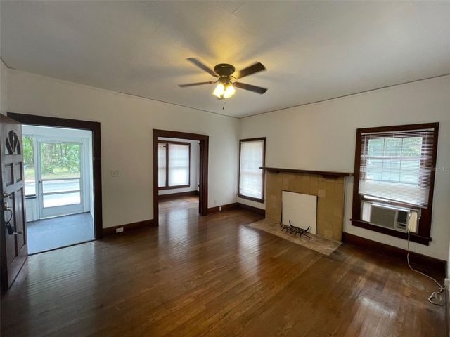 2635 W UNIVERSITY AVENUE, Gainesville, FL 32607