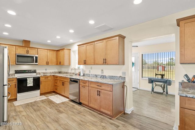 5544 Lakewood Circle, Panama City, FL 32404