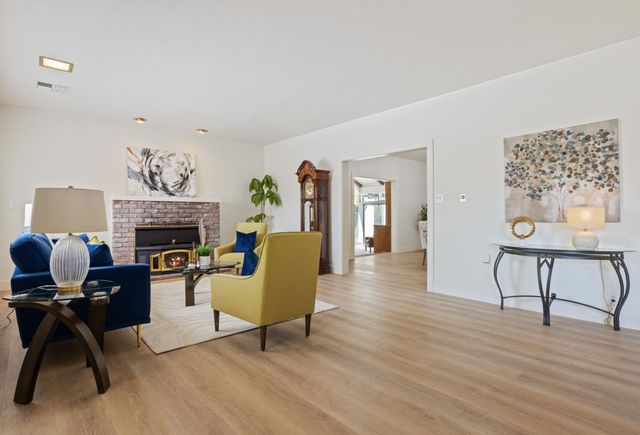 143 N Lincoln Ave, Manteca, CA 95336