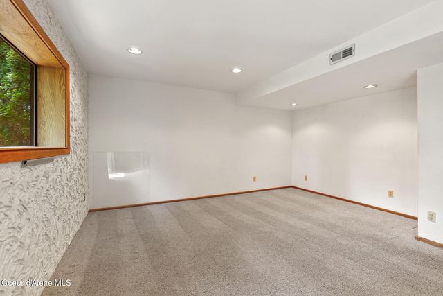 2916 E HARRISON AVE, Coeur D'alene, ID 83814