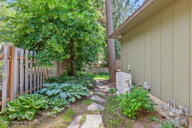 2916 E HARRISON AVE, Coeur D'alene, ID 83814