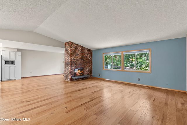2916 E HARRISON AVE, Coeur D'alene, ID 83814