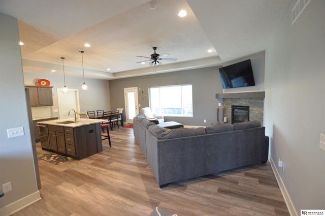 1304 Olivia Drive, Eagle, NE 68347