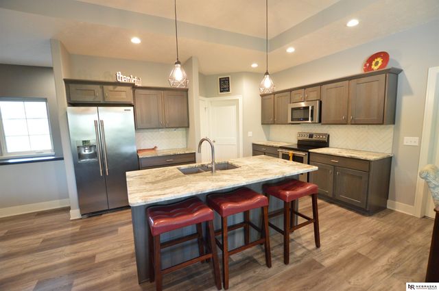 1304 Olivia Drive, Eagle, NE 68347