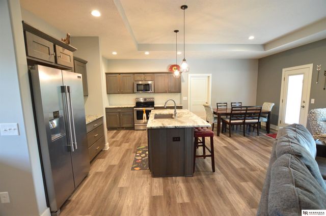 1304 Olivia Drive, Eagle, NE 68347
