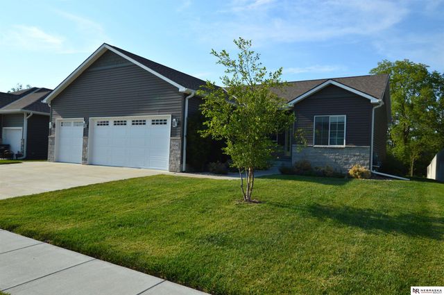 1304 Olivia Drive, Eagle, NE 68347